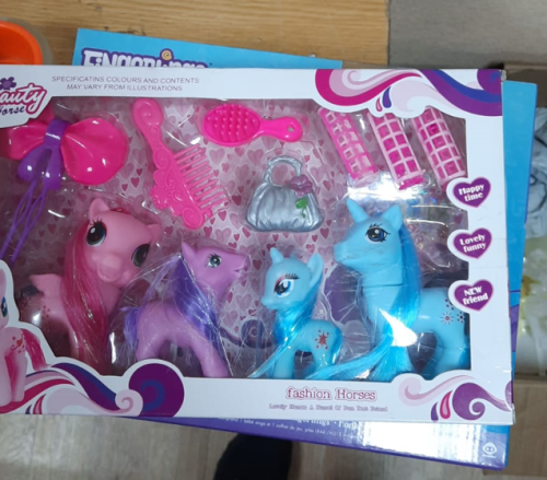 122032 Игровой набор пони с аксессуарами фото 2