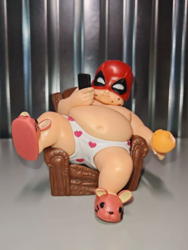 Фигурка толстый Дедпул Deadpool в кресле 12 см фото 4