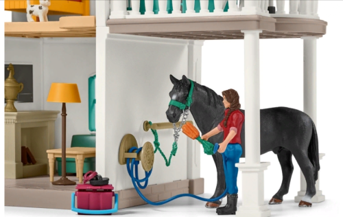 42416 Набор Schleich Большой конный двор с жилым домом и конюшней фото 5
